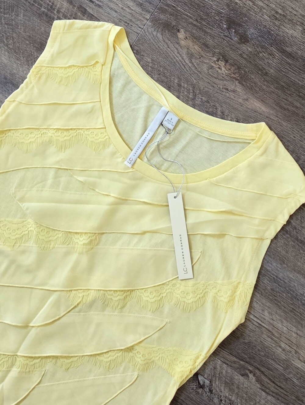 NWT LC Ruffle/Lace Tank - Picture 2 of 6